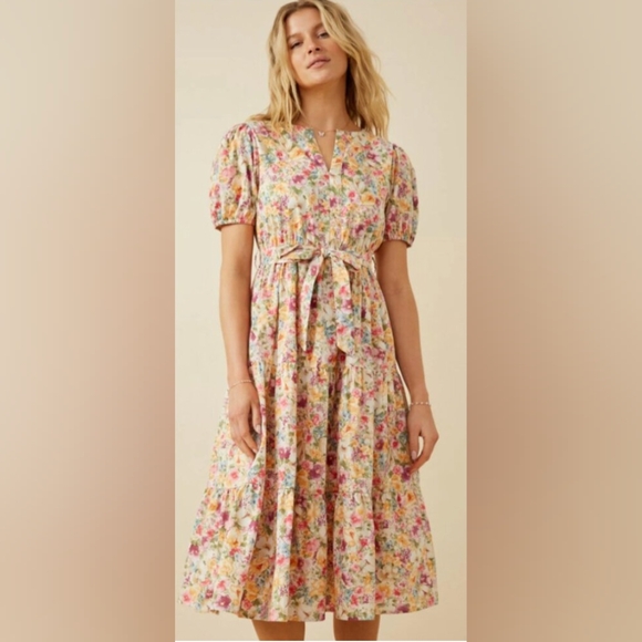 Hayden Dresses & Skirts - Hayden Meredith Floral Dress